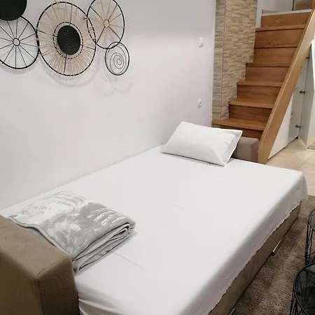 Jolie Maison * Βόλος